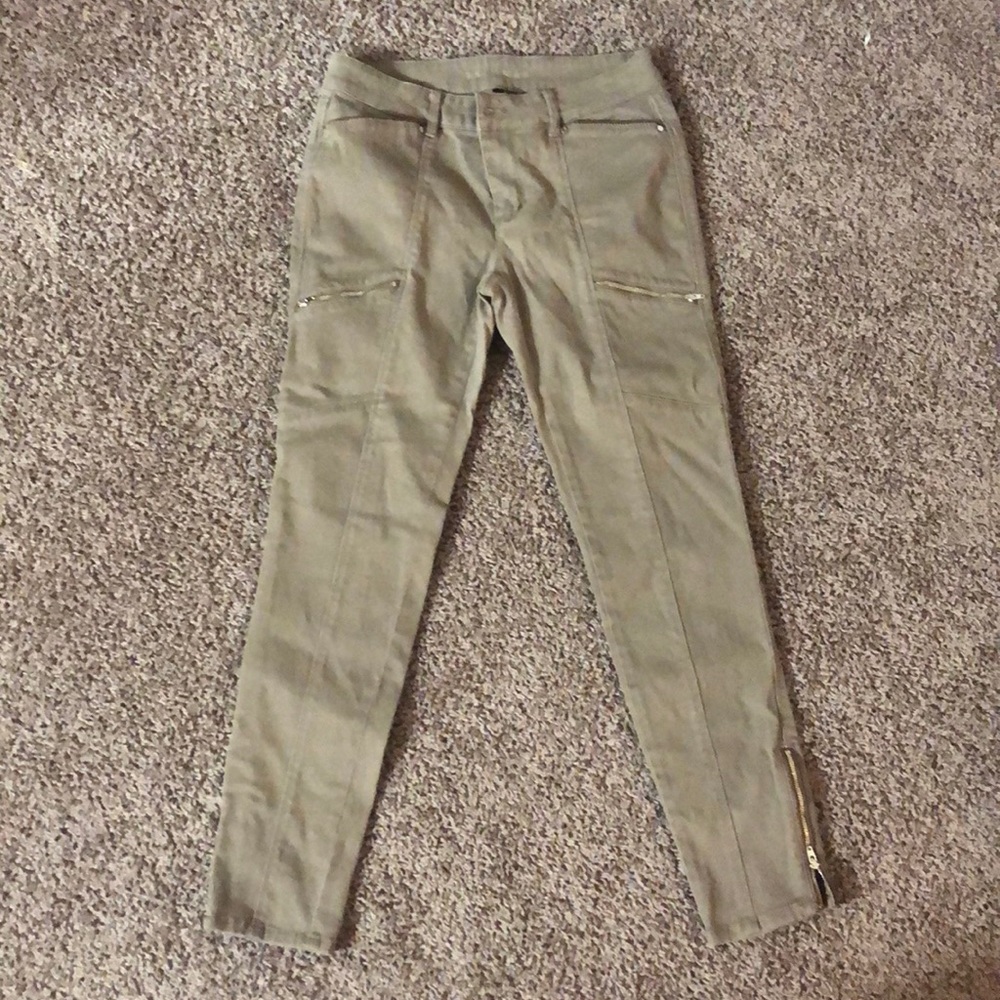 Edgy khaki casual pants